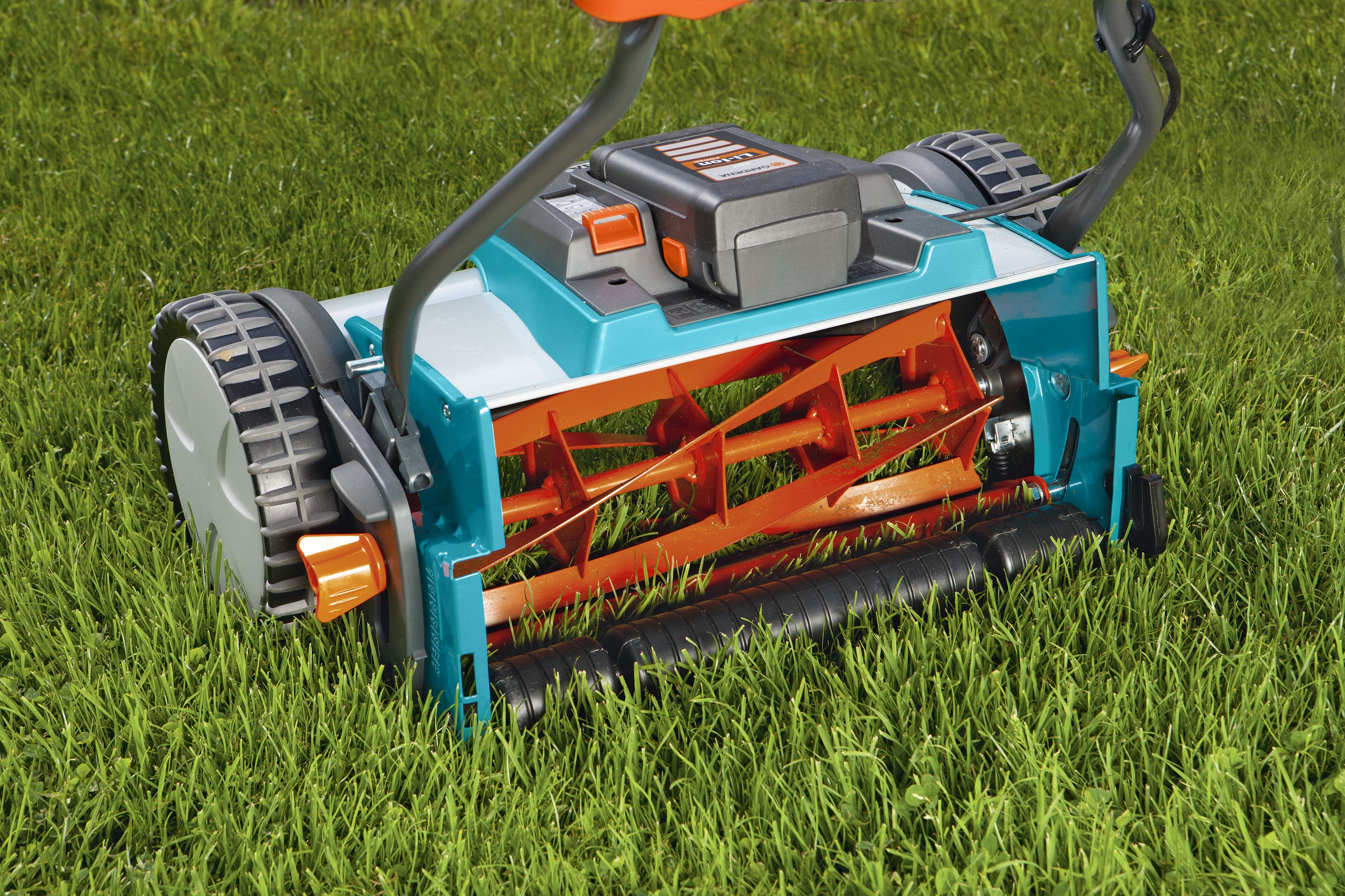 Cortacésped helicoidal con batería recargable 380 Li