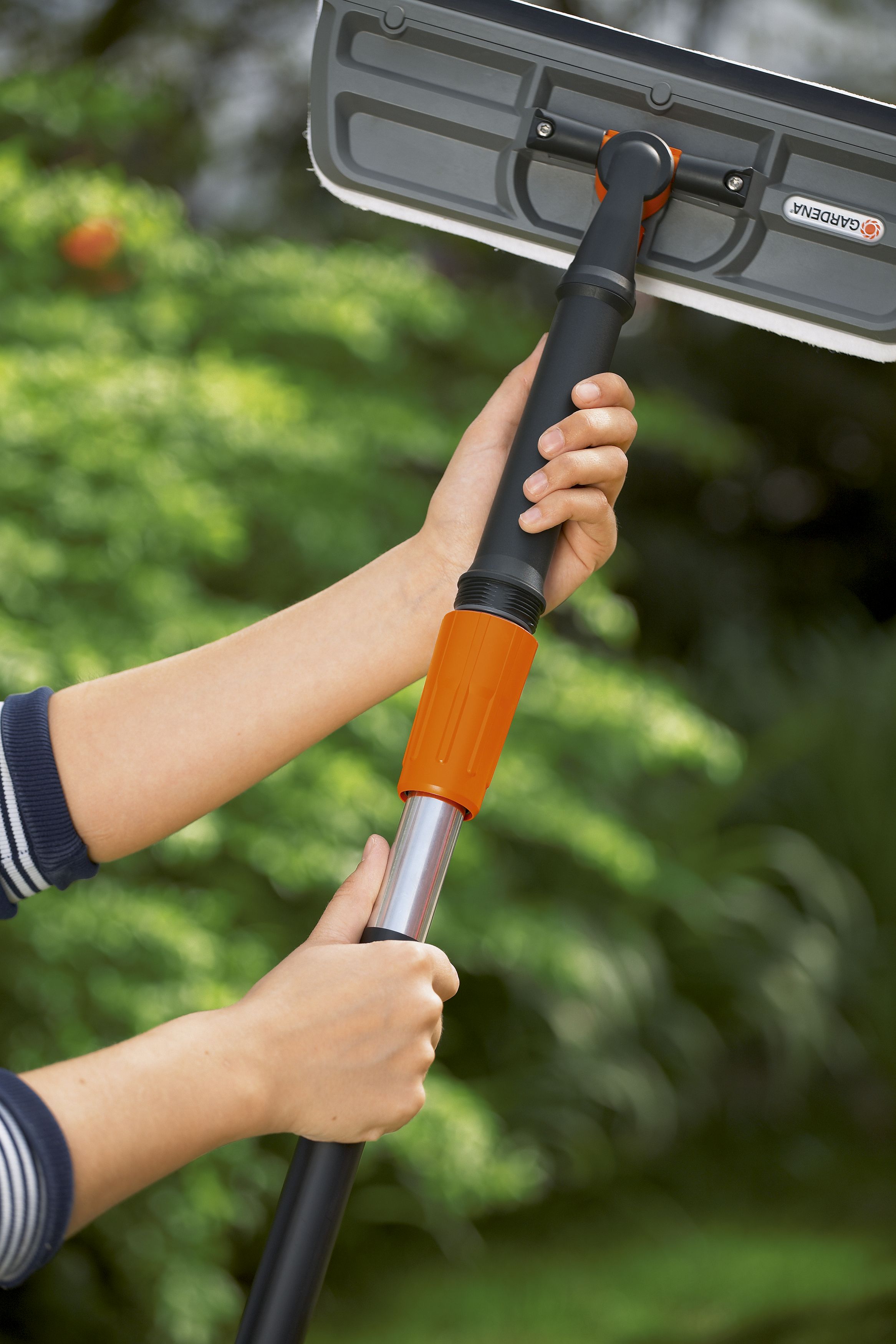 Limpiacristales con rasqueta