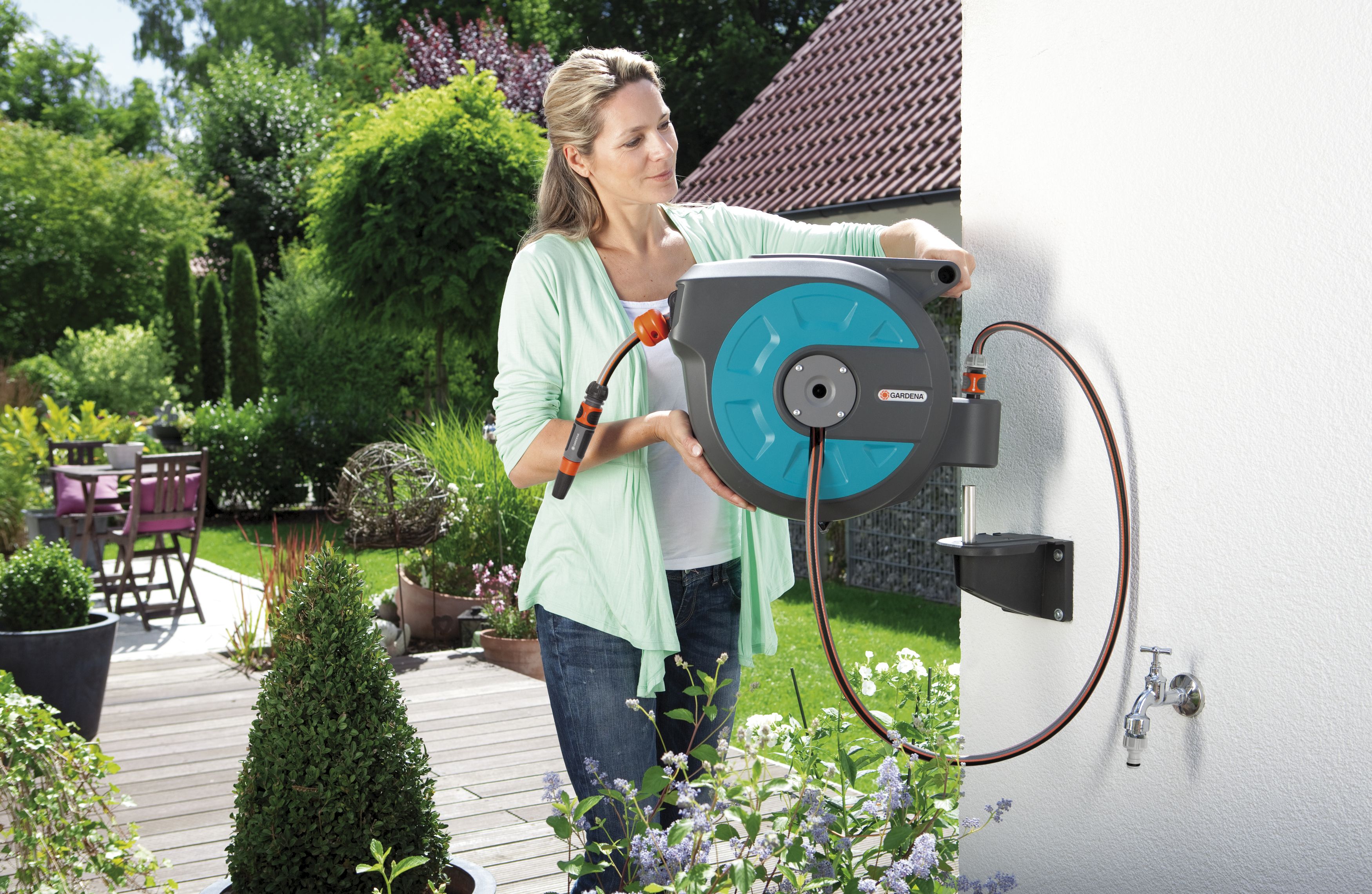 Soporte portamanguera mural roll-up automatic 15