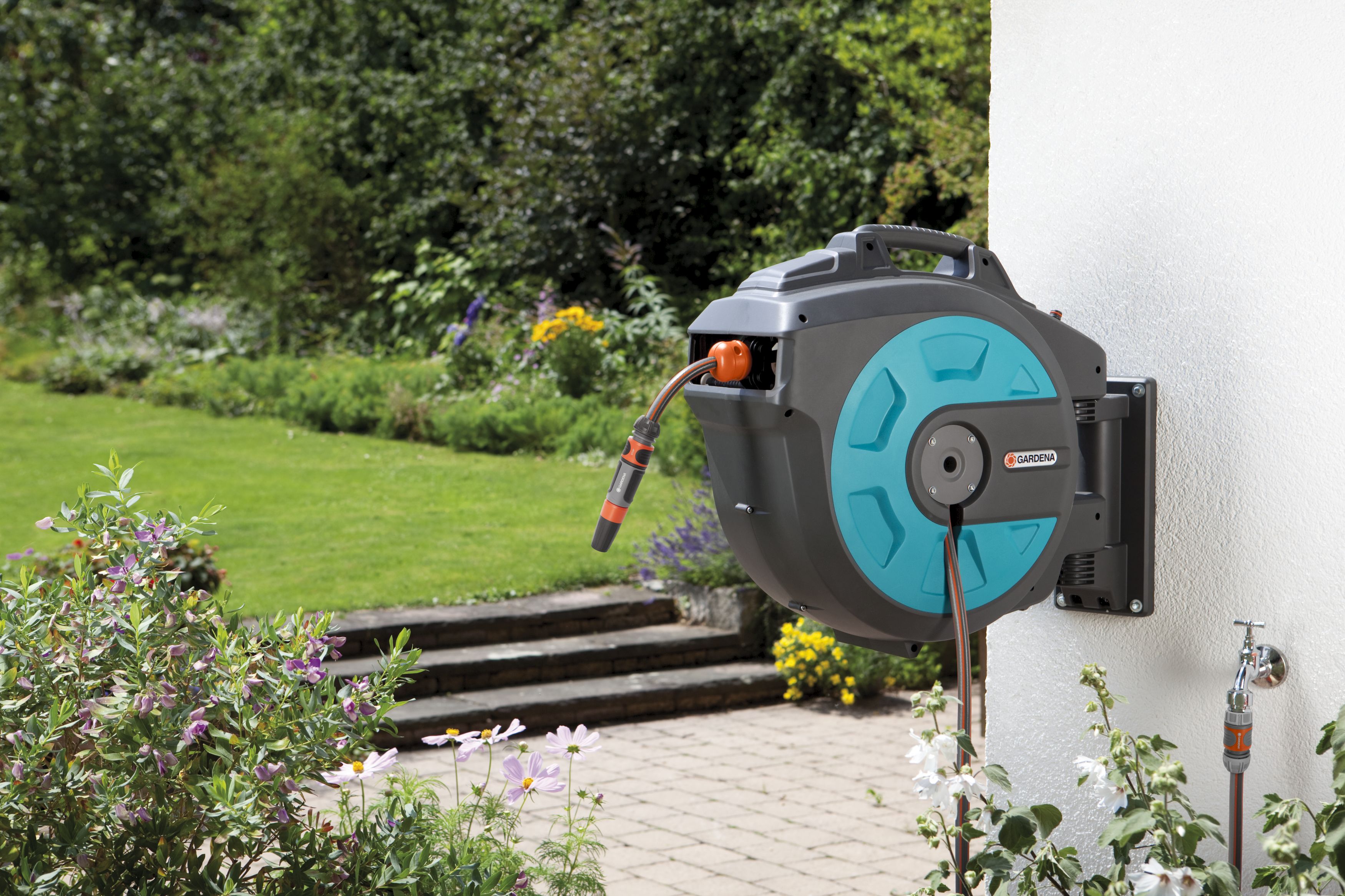 Soporte portamanguera mural roll-up automatic 25