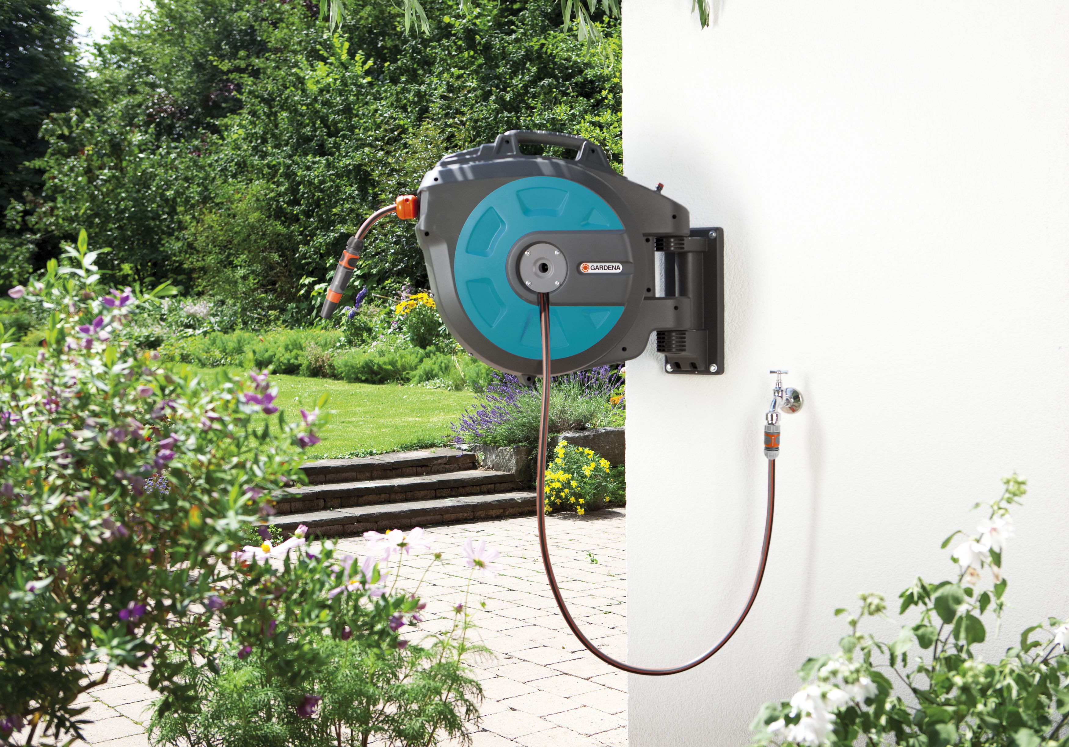 Soporte portamanguera mural roll-up automatic 25