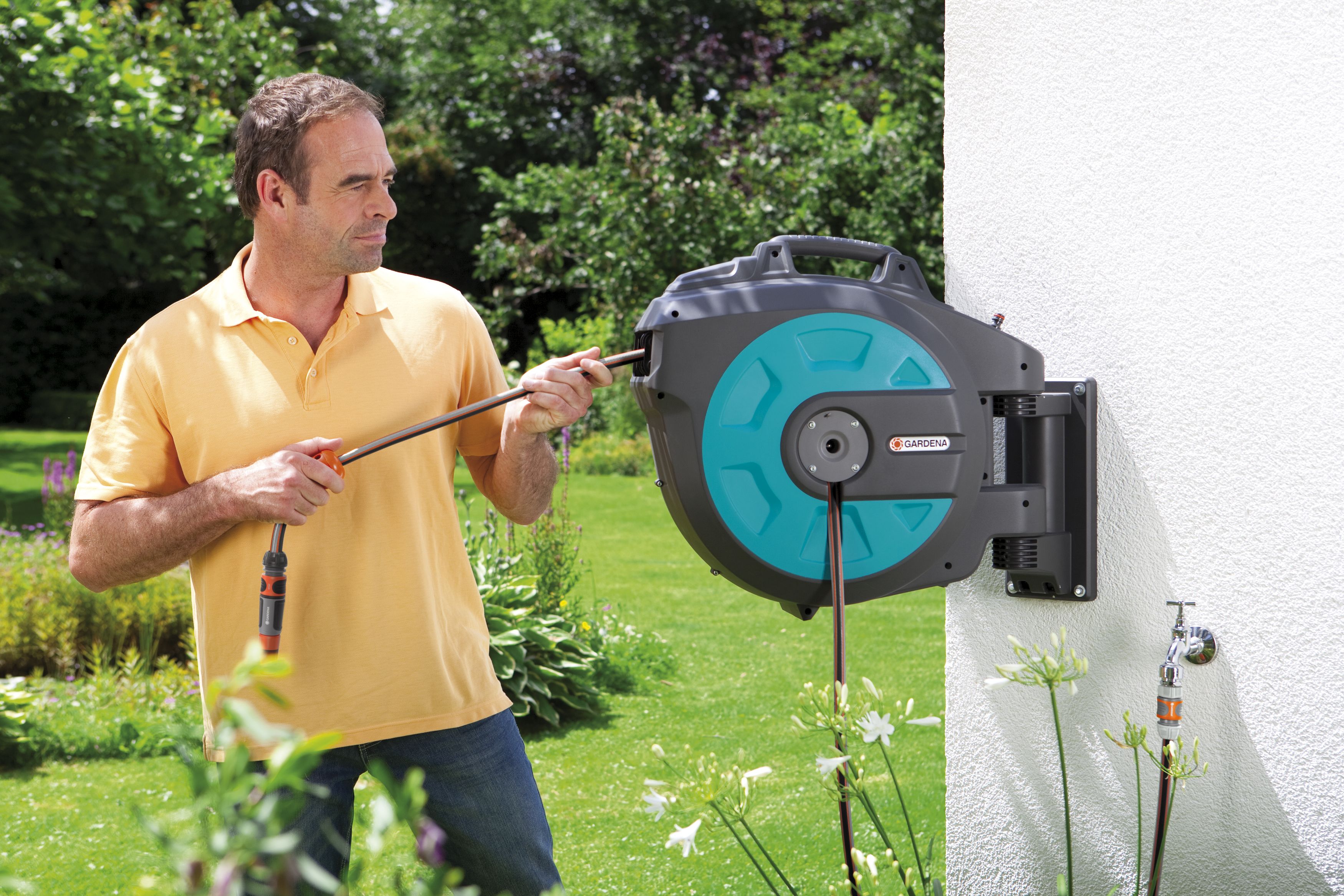 Soporte portamanguera mural roll-up automatic 35