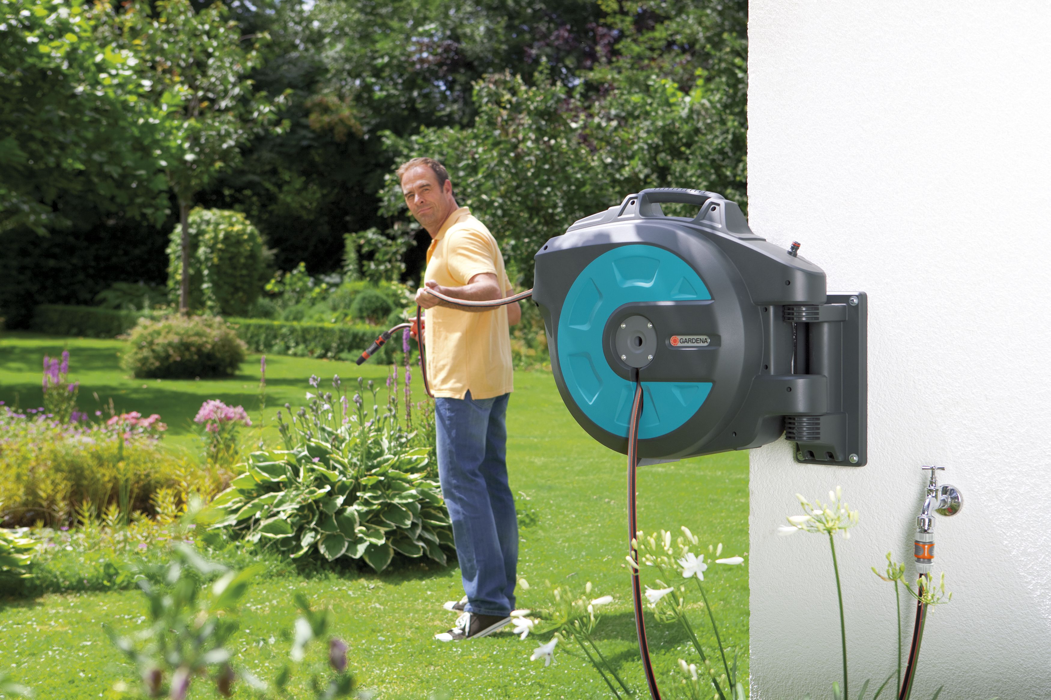 Soporte portamanguera mural roll-up automatic 35