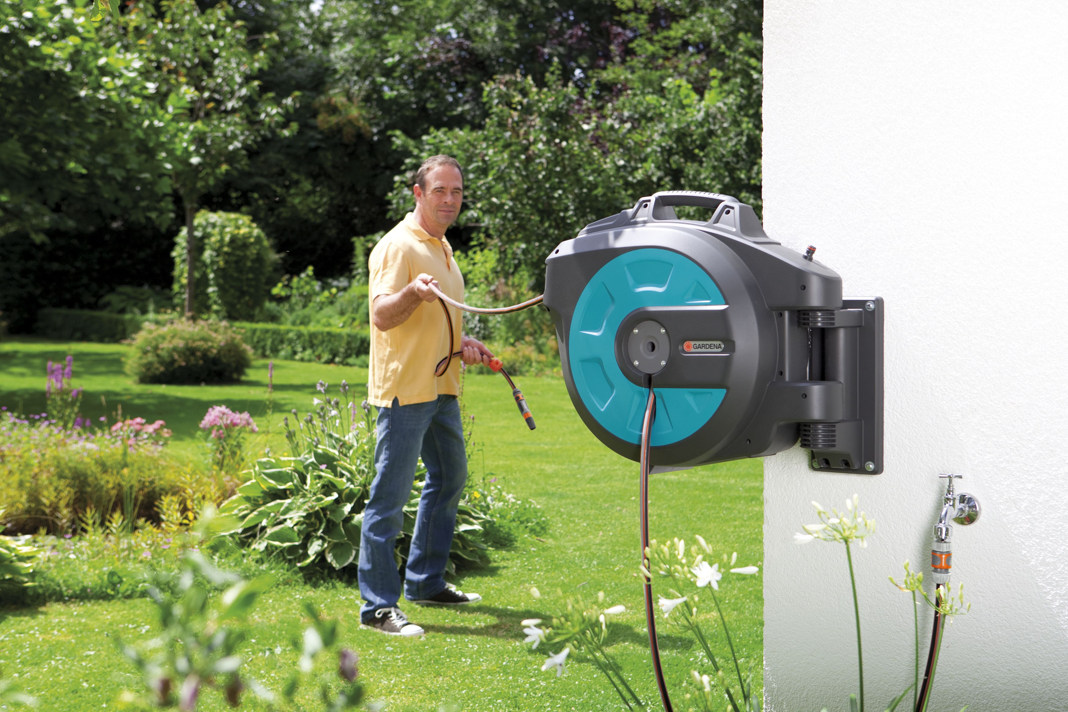 Soporte portamanguera mural roll-up automatic 35