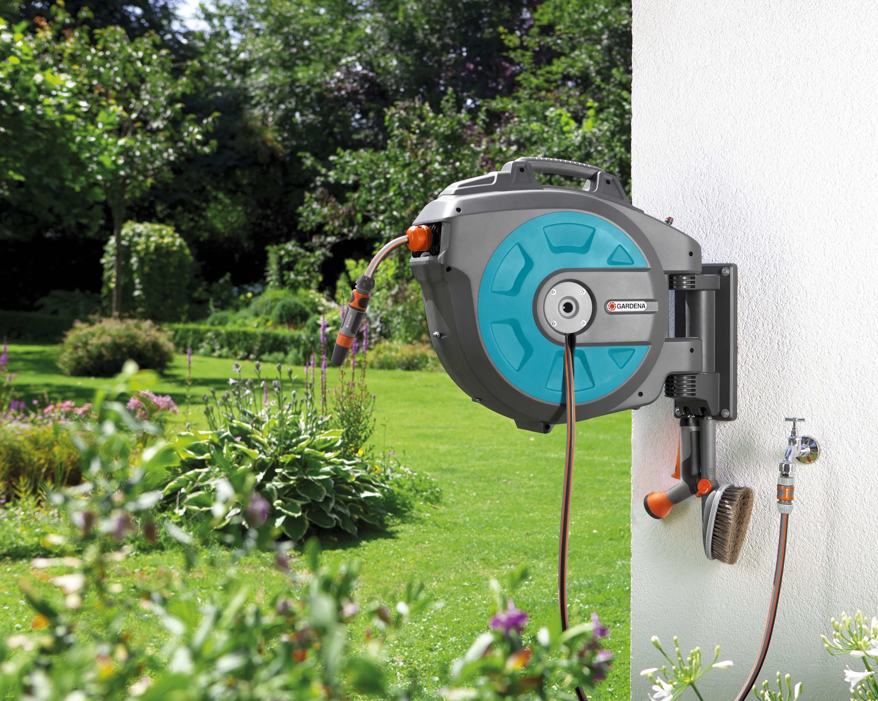 Soporte portamanguera mural roll-up automatic 35