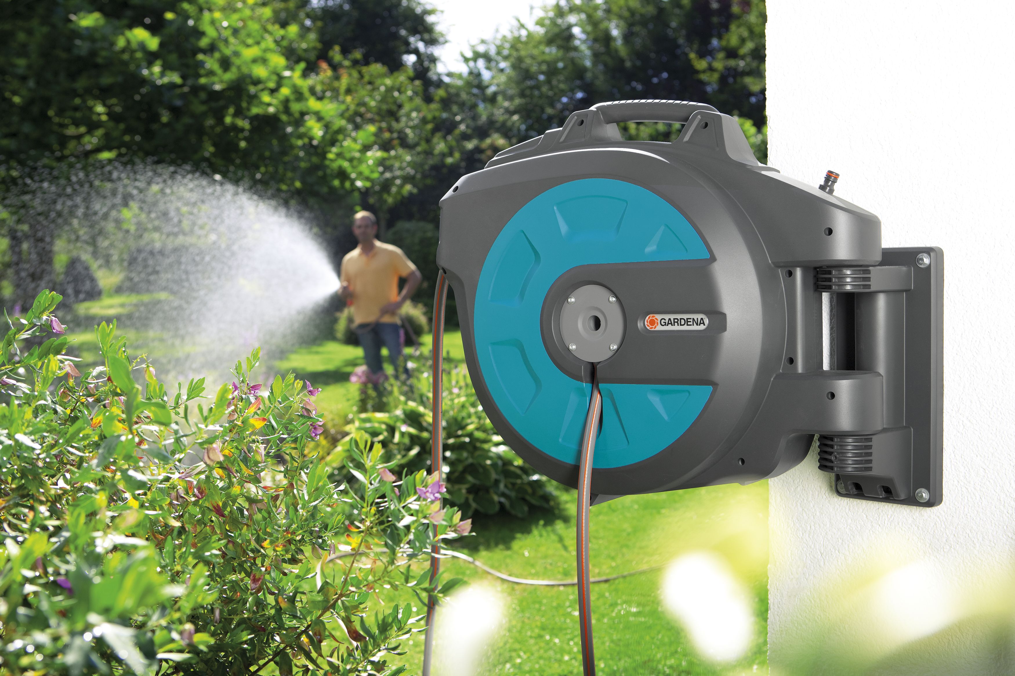 Soporte portamanguera mural roll-up automatic 35