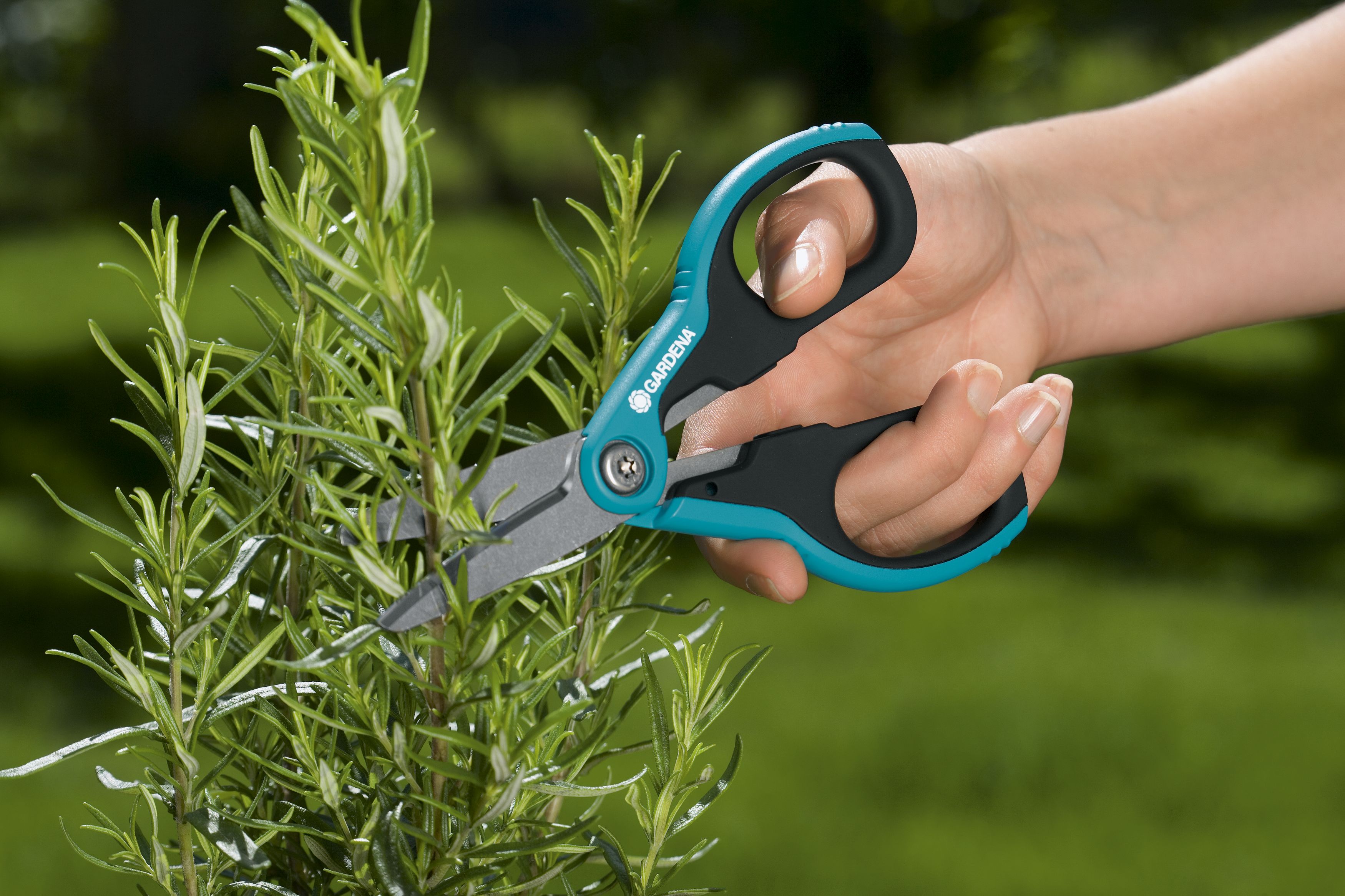 Tijeras multiuso GARDENA. Taejeta informativa