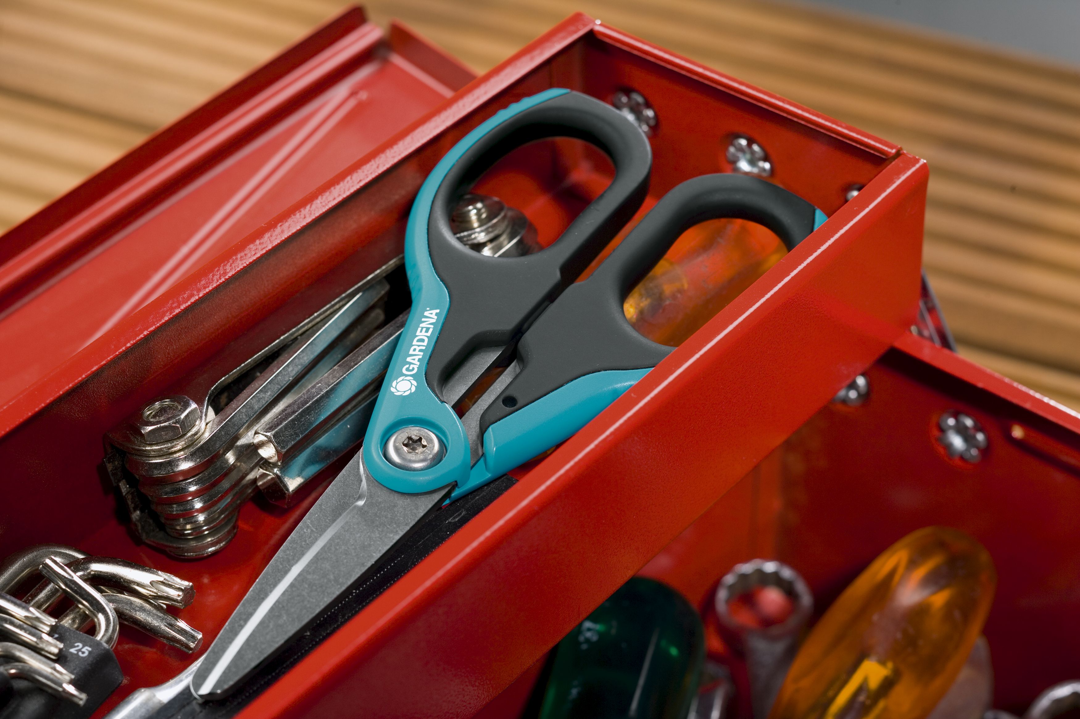 Tijeras multiuso GARDENA. Taejeta informativa