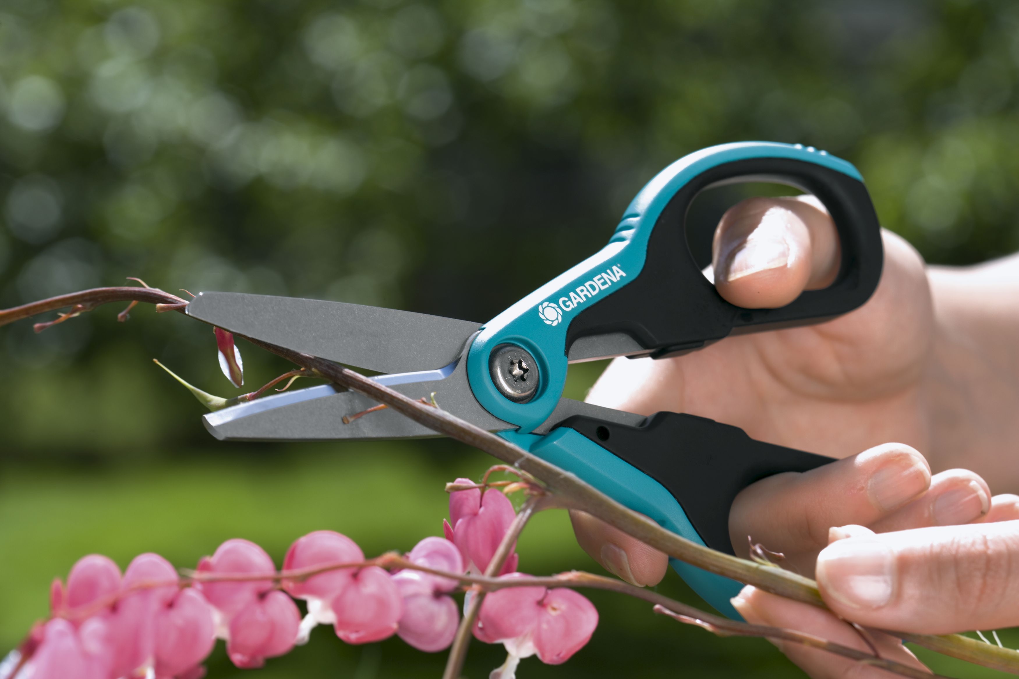 Tijeras multiuso GARDENA. Taejeta informativa