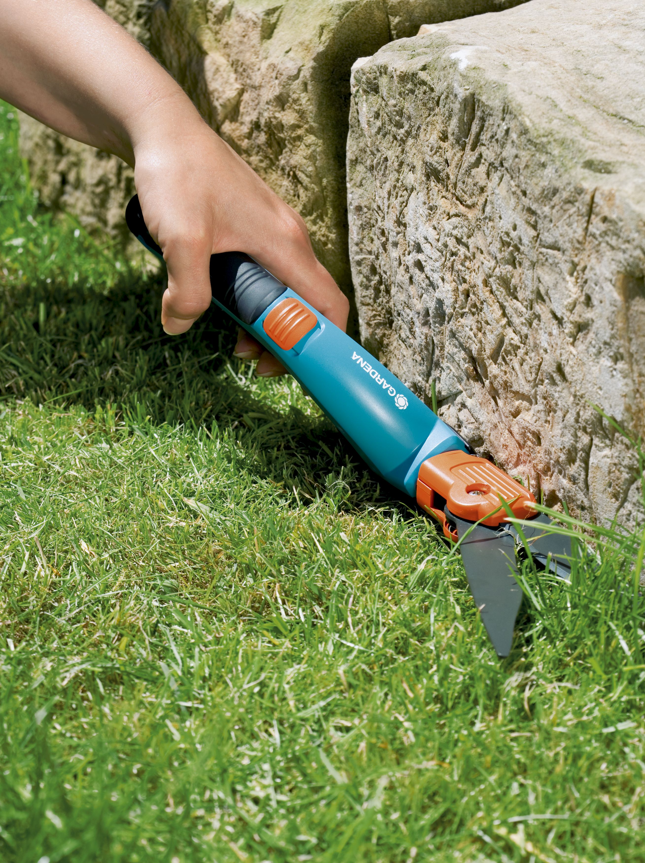 Tijera cortacésped orientable Comfort GARDENA