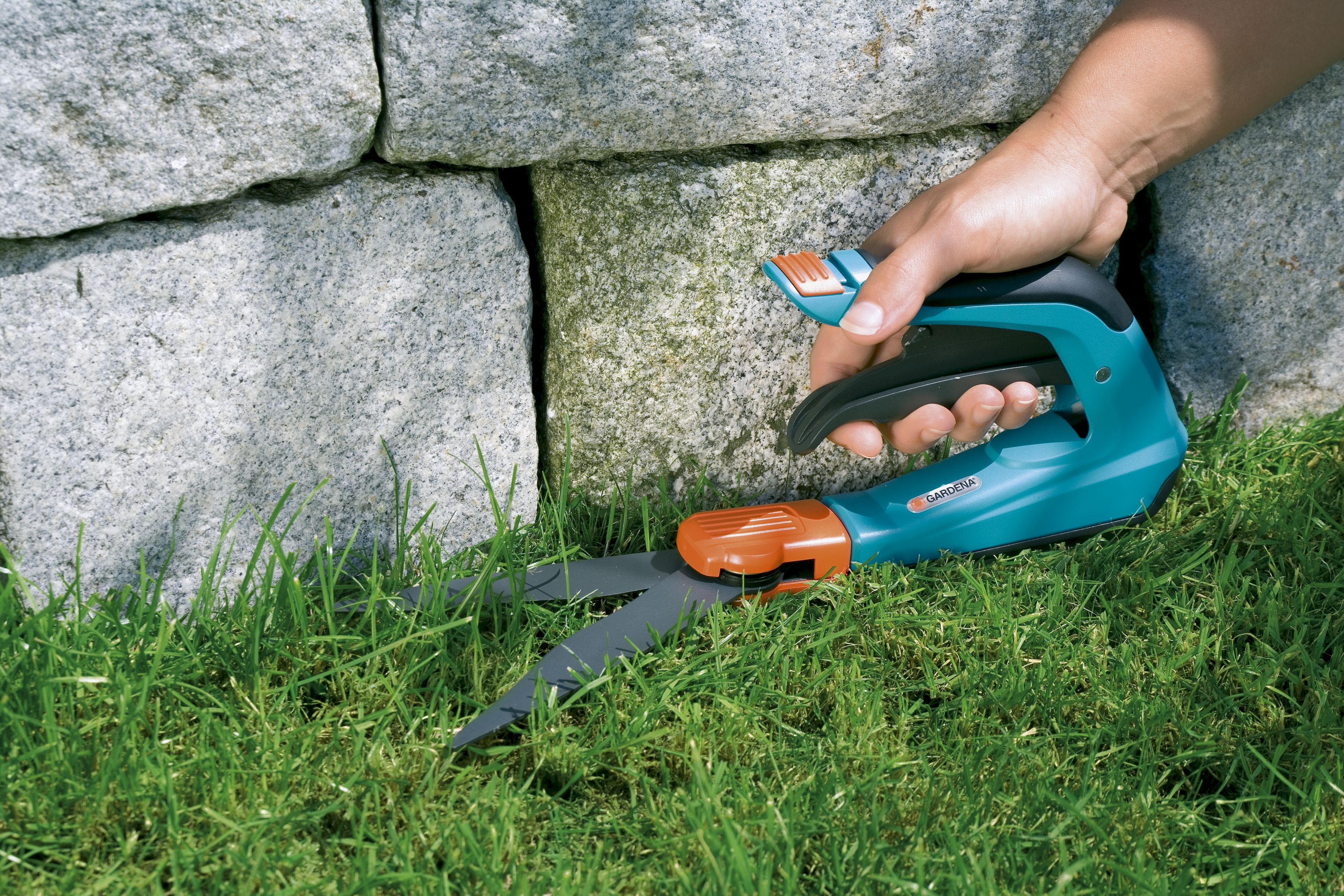 Tijera cortacésped orientable Comfort Plus GARDENA