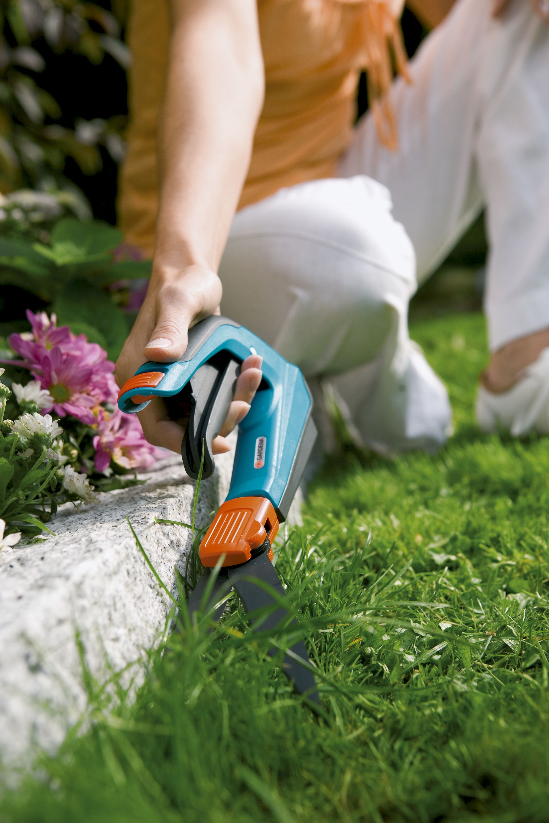 Tijera cortacésped orientable Comfort Plus GARDENA