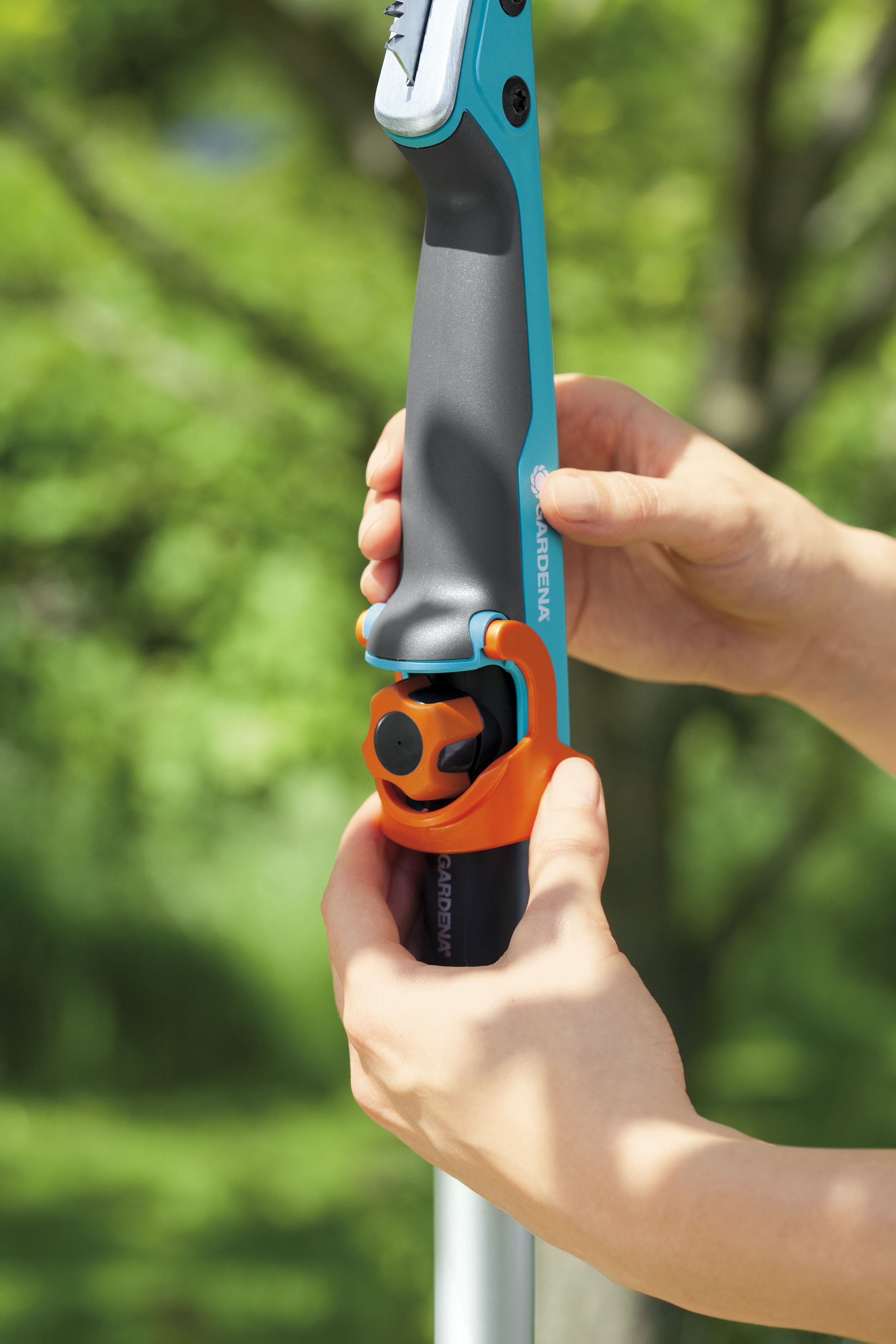 Sierra curvada con gancho 556 combisystem 300 PP