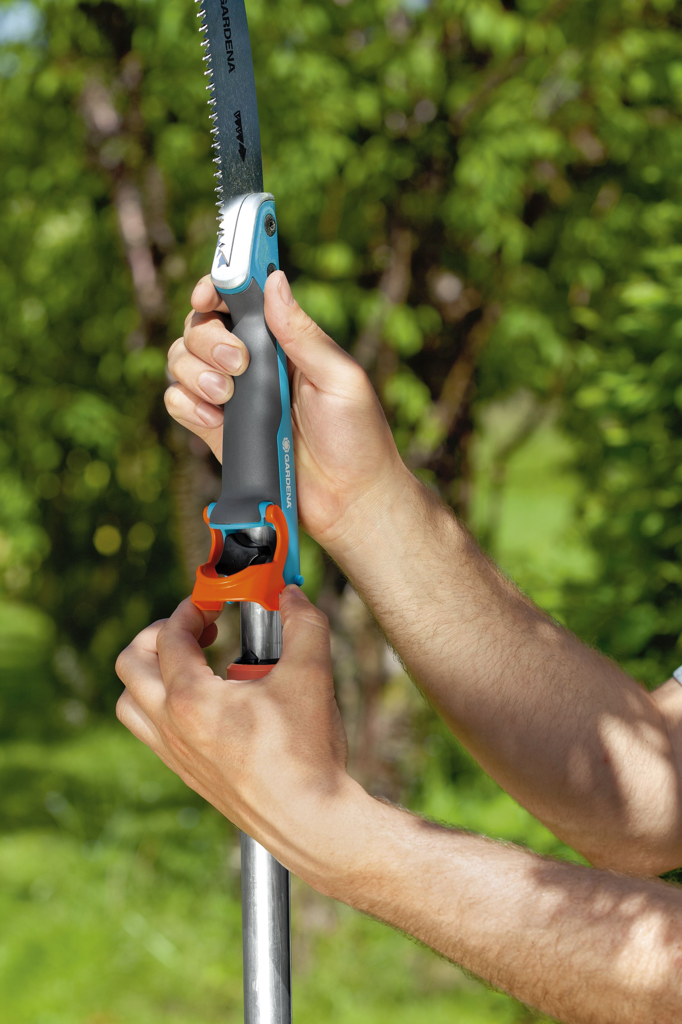 Sierra curvada con gancho 556 combisystem 300 PP