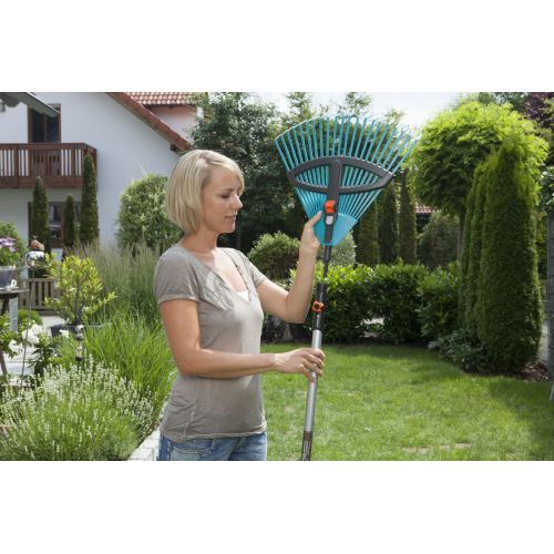 Promo escoba plástico graduable Combisytem con mango 130 cm