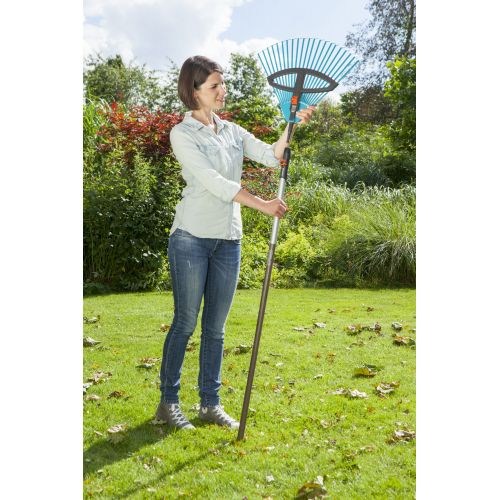 Promo escoba plástico graduable Combisytem con mango 130 cm
