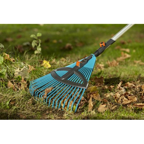 Promo escoba plástico graduable Combisytem con mango 130 cm