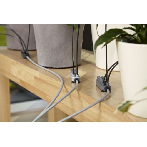 Riego automático de vacaciones con depósito de agua