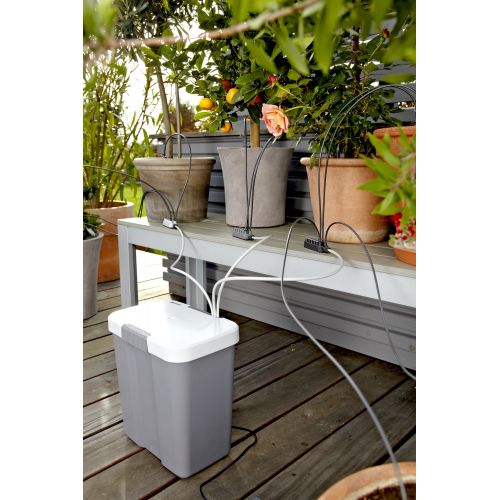 Riego automático de vacaciones con depósito de agua