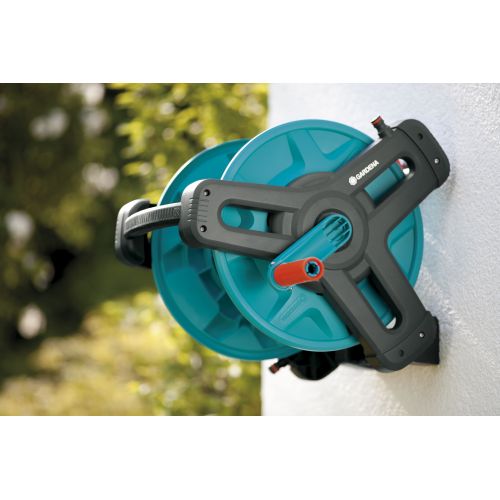 Soporte portamanguera mural 50 Classic GARDENA equipado