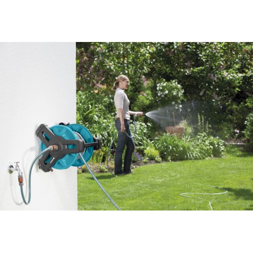 Soporte portamanguera mural 50 Classic GARDENA equipado