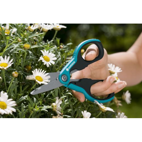 Tijeras multiuso GARDENA. Taejeta informativa