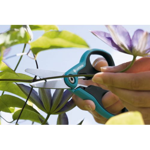Tijeras multiuso GARDENA. Taejeta informativa
