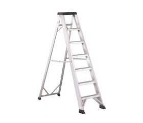 ESCALERA P3