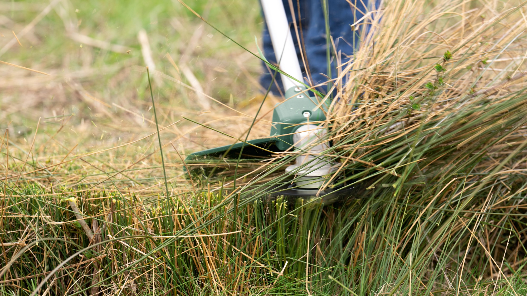 Desbrozadora AFS 23-37