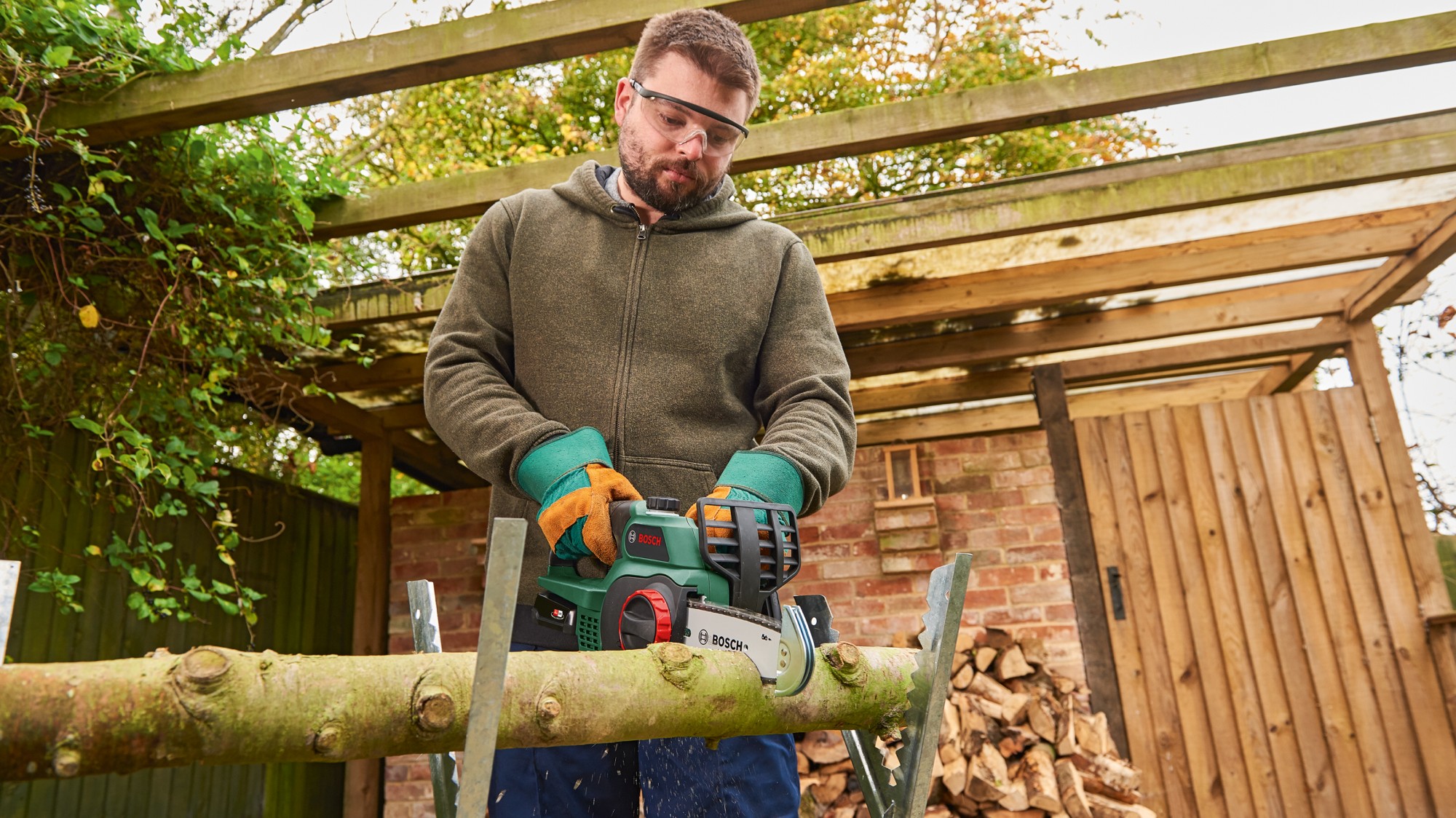 Sierra de cadena a batería UniversalChain 18