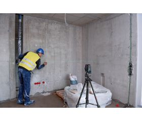 Bosch Professional Nivel Láser GCL 2-50 G (láser verde, interior, soporte RM 10, soporte de techos, alcance: hasta 15 m, 4x pilas AA, maletín)