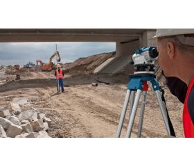 Bosch Professional Nivel Óptico GOL 26 D (aumento 26x, unidad de medida: 360 grados, alcance: hasta 100 m, en maletín de transporte)