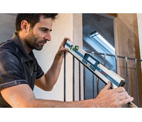 Bosch Professional Inclinómetro digital GIM 60 (margen de medición: 0-360º, longitud: 60 cm)