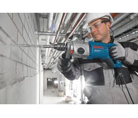 Taladro con percusión GSB 162-2 RE