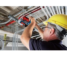 Sierra de cinta con batería GCB 18V-63