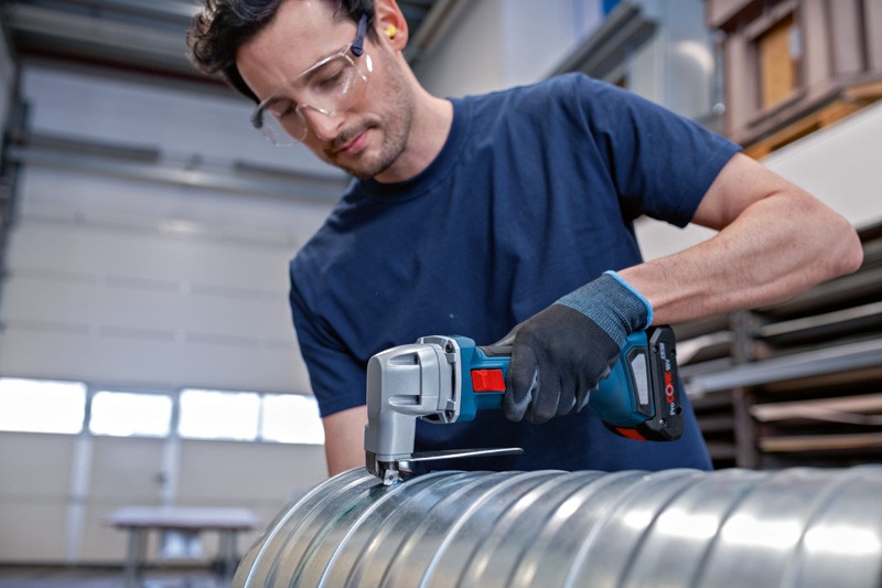 Cizalla a batería GSC 18V-16 E