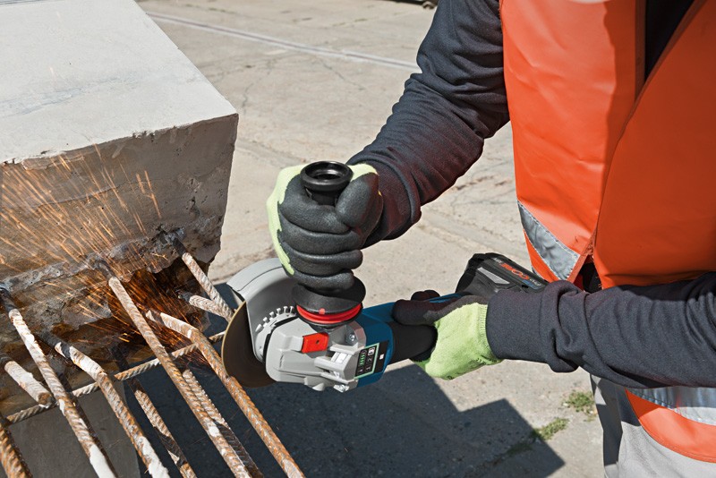 Miniamoladora a batería GWS 18V-10 PSC