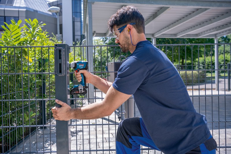 Atornillador/llave de impacto a batería GDS 18V-320 C