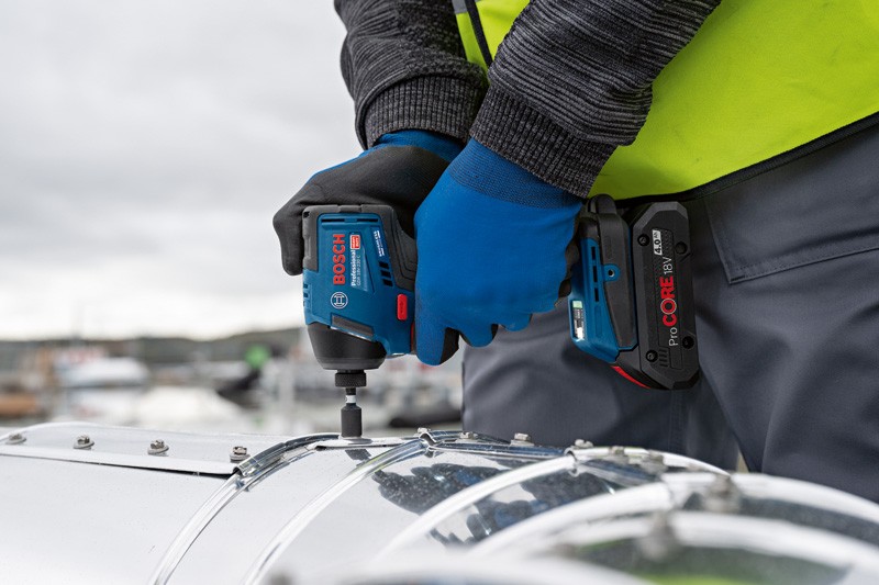 Atornillador de impacto a batería GDR 18V-220 C