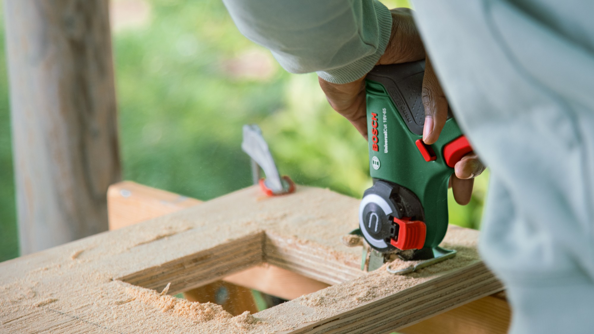 Sierra a batería NanoBlade UniversalCut 18V-65