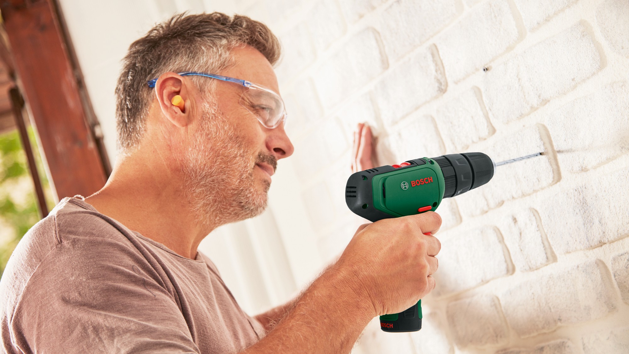 Atornillador a batería EasyImpact 1200