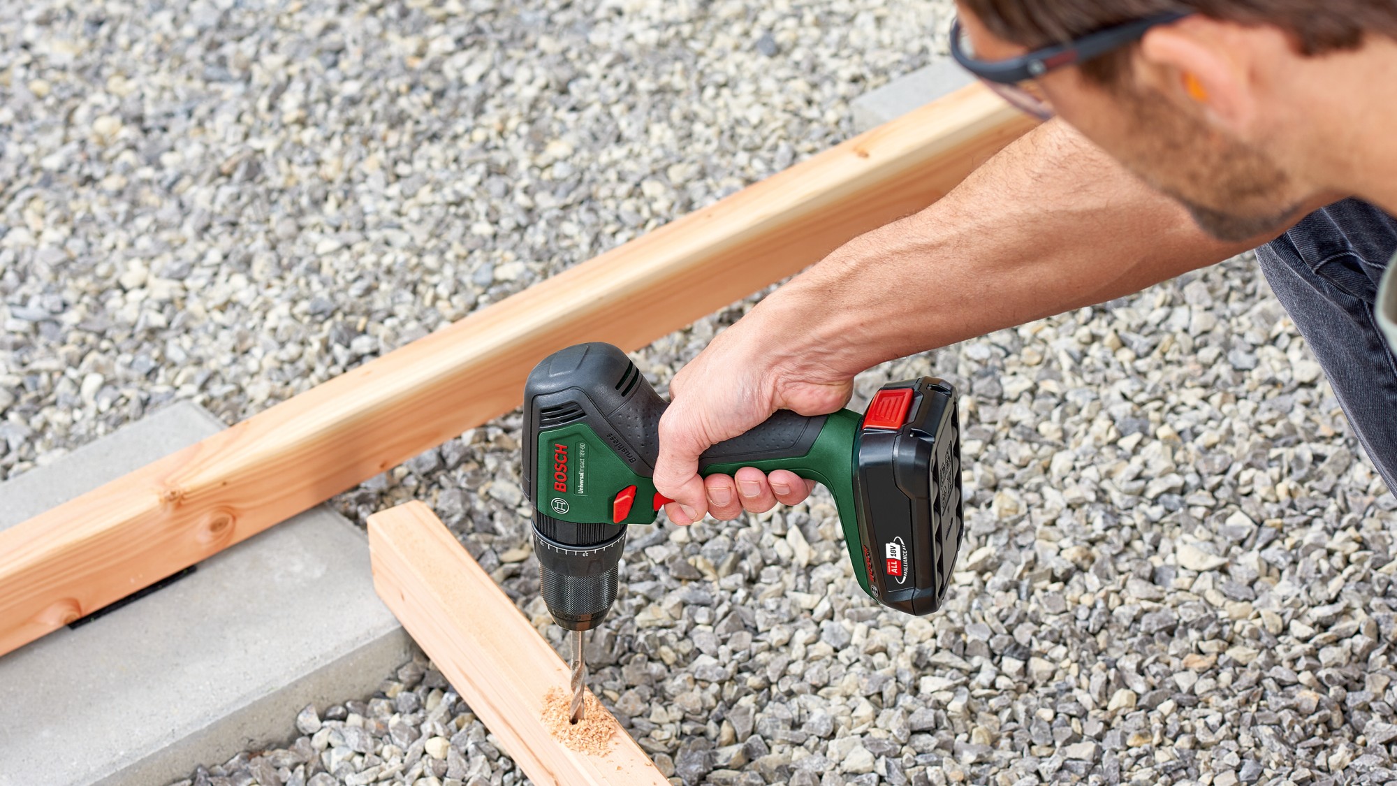 Taladradora de percusión con batería UniversalImpact 18V-60