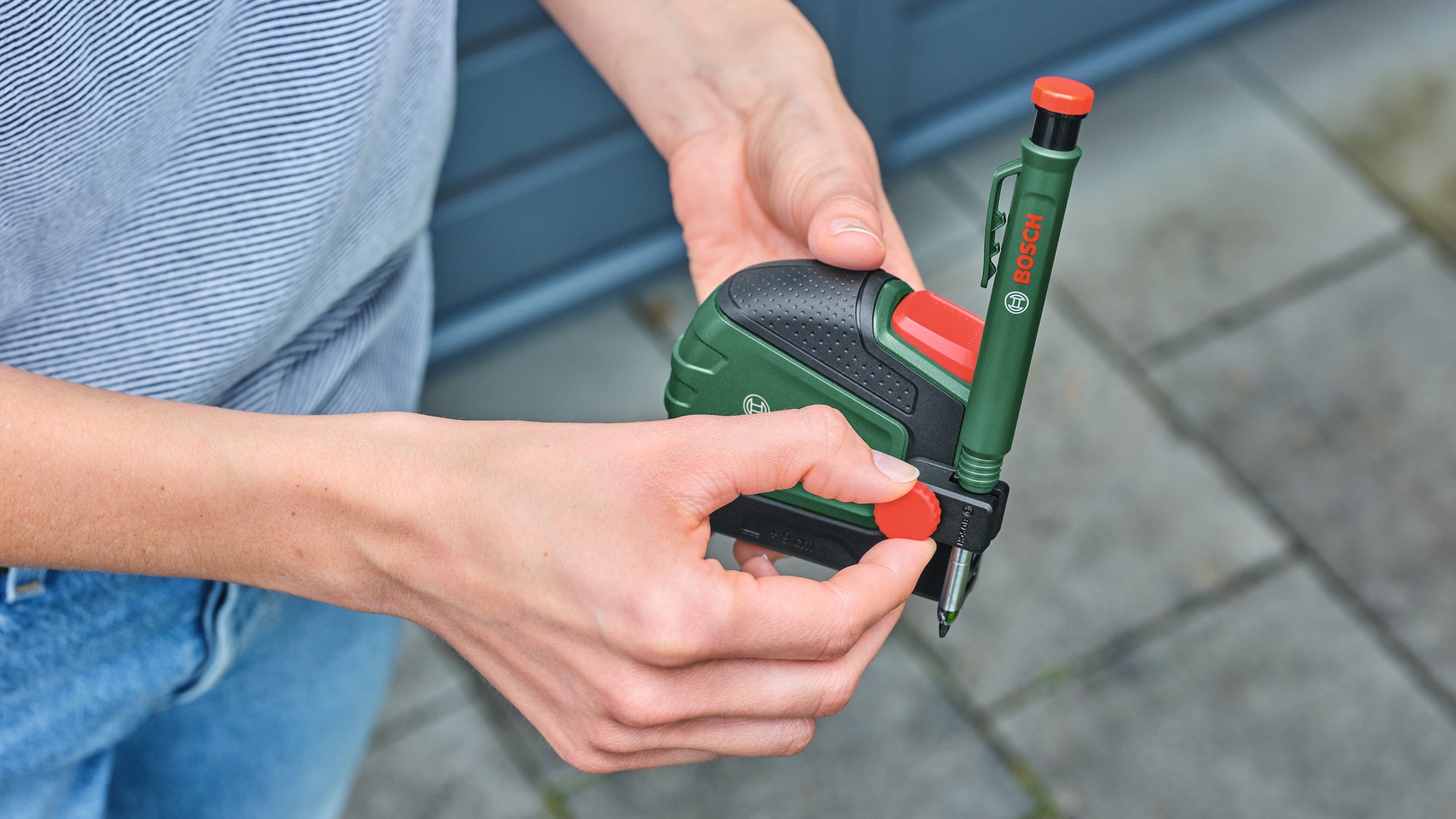 Cinta métrica de 5 m/16 ft + clip para lápiz