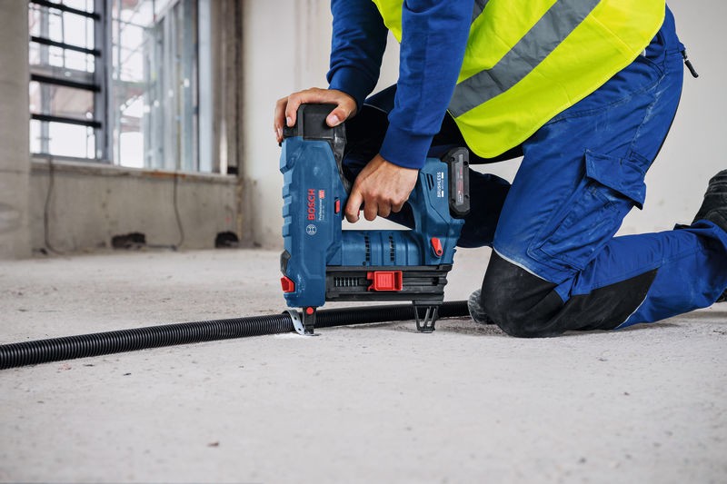 Correa de metal PRO FMS-19, 10 m x 19 mm