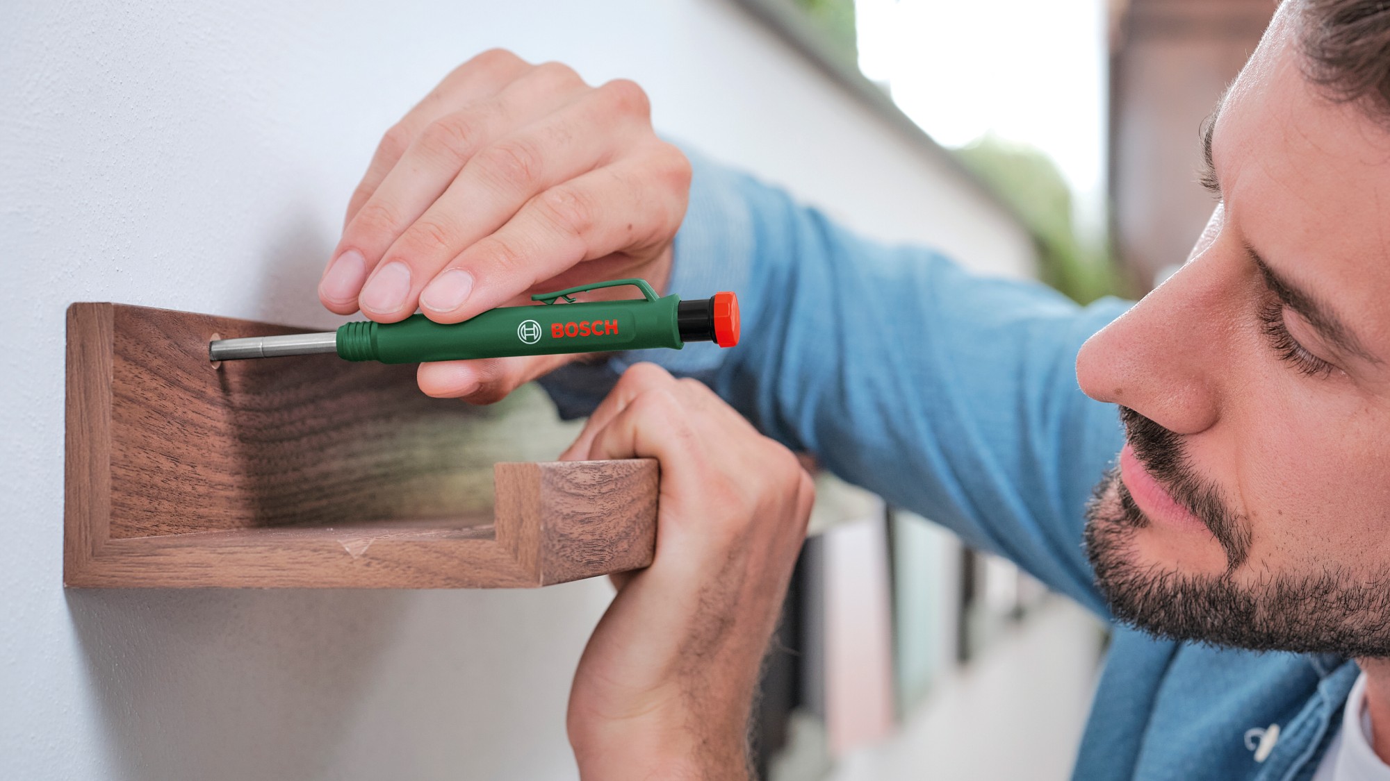 Lápiz marcador de agujeros profundos