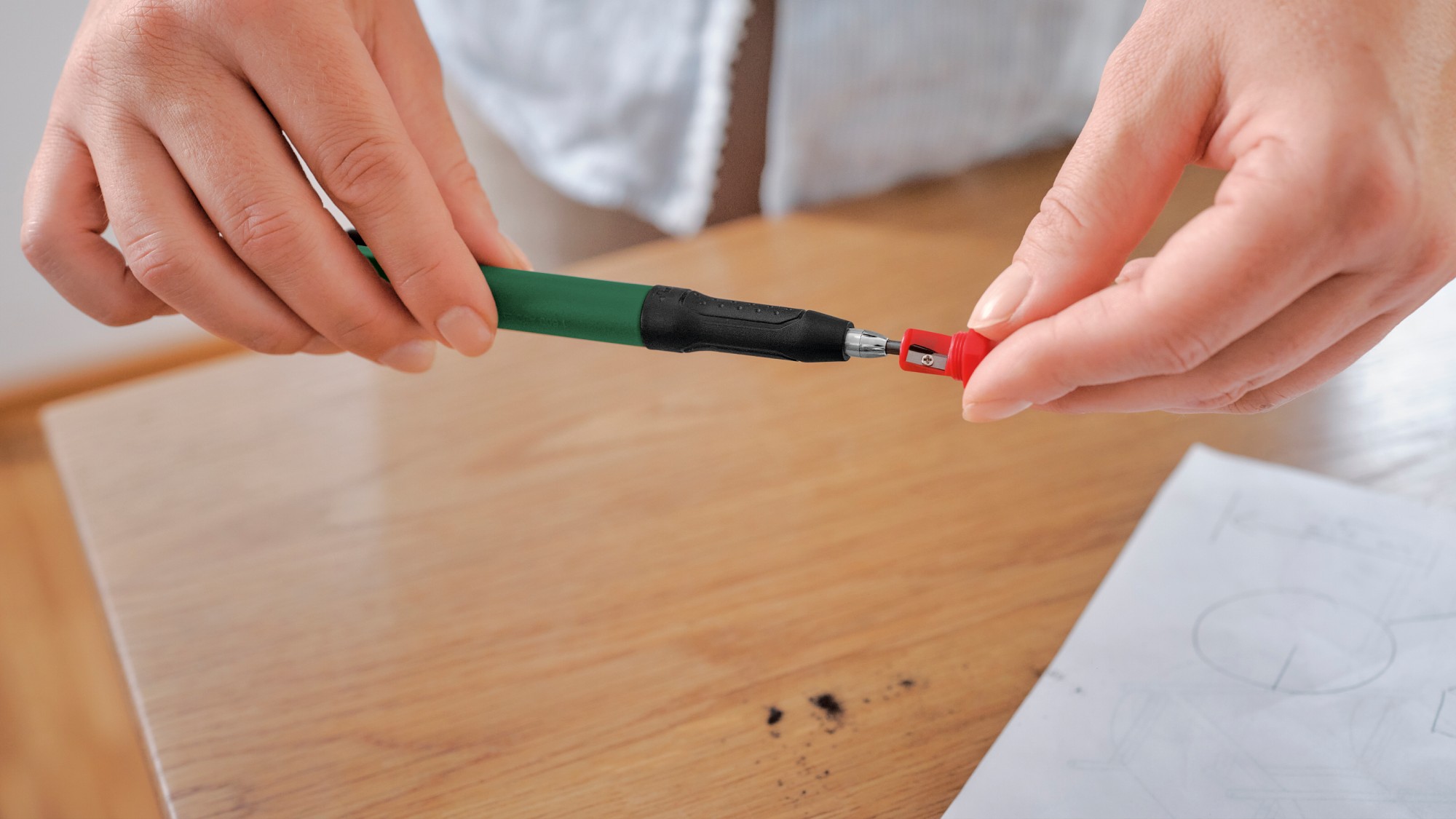 Lápiz marcador de agujeros profundos