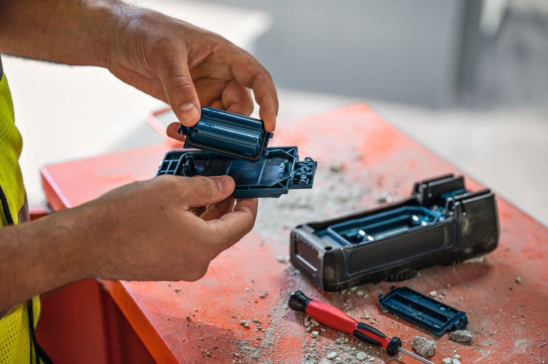 Bosch Professional GLM Batería LI-Ion BA 3.7V 1.0Ah A (para los medidores láser GLM 50-27 C y GLM 50-27 CG)