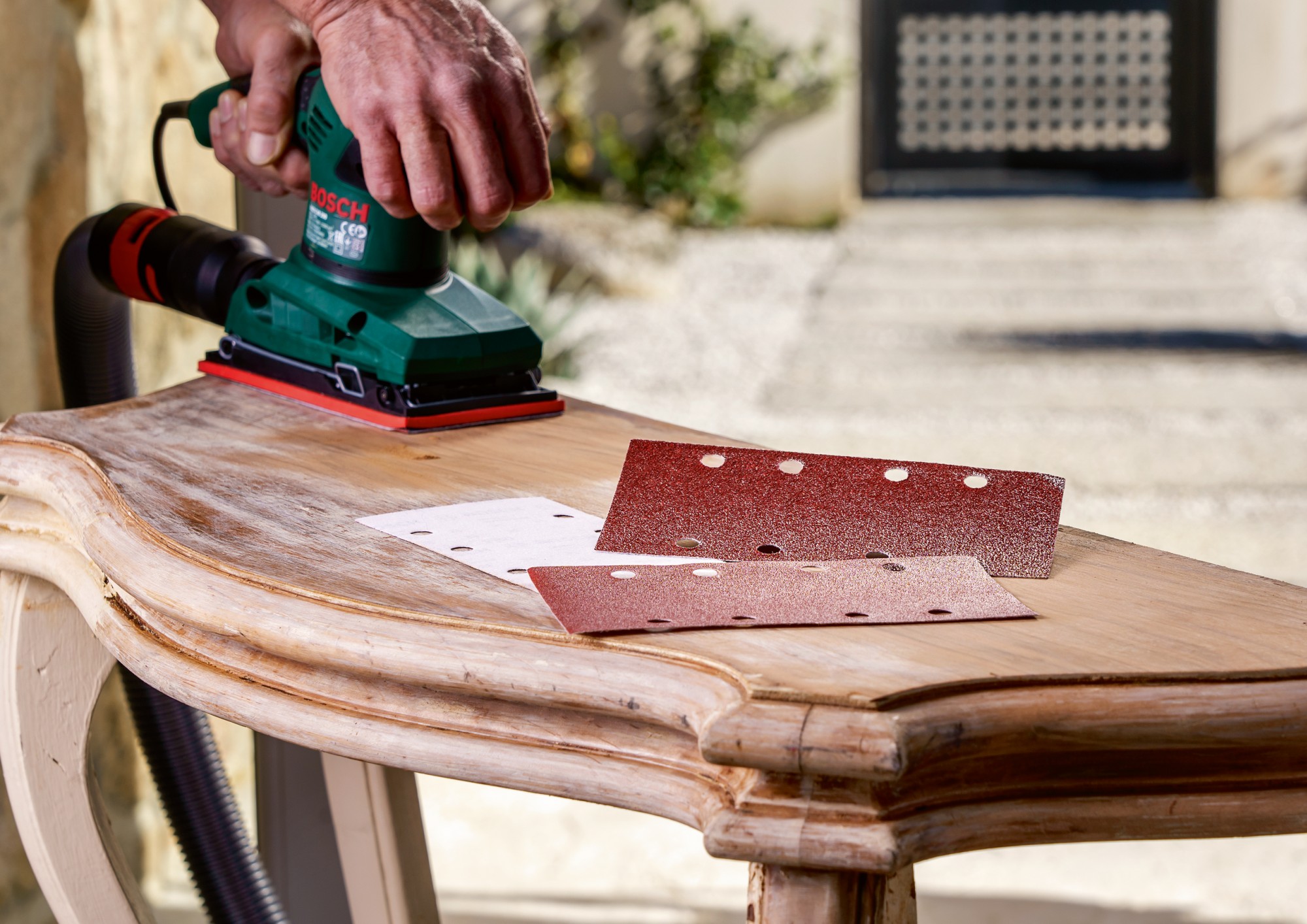 25 lijas para lijadora orbital,  8 orificios, Grano 60, 80, 120, 240