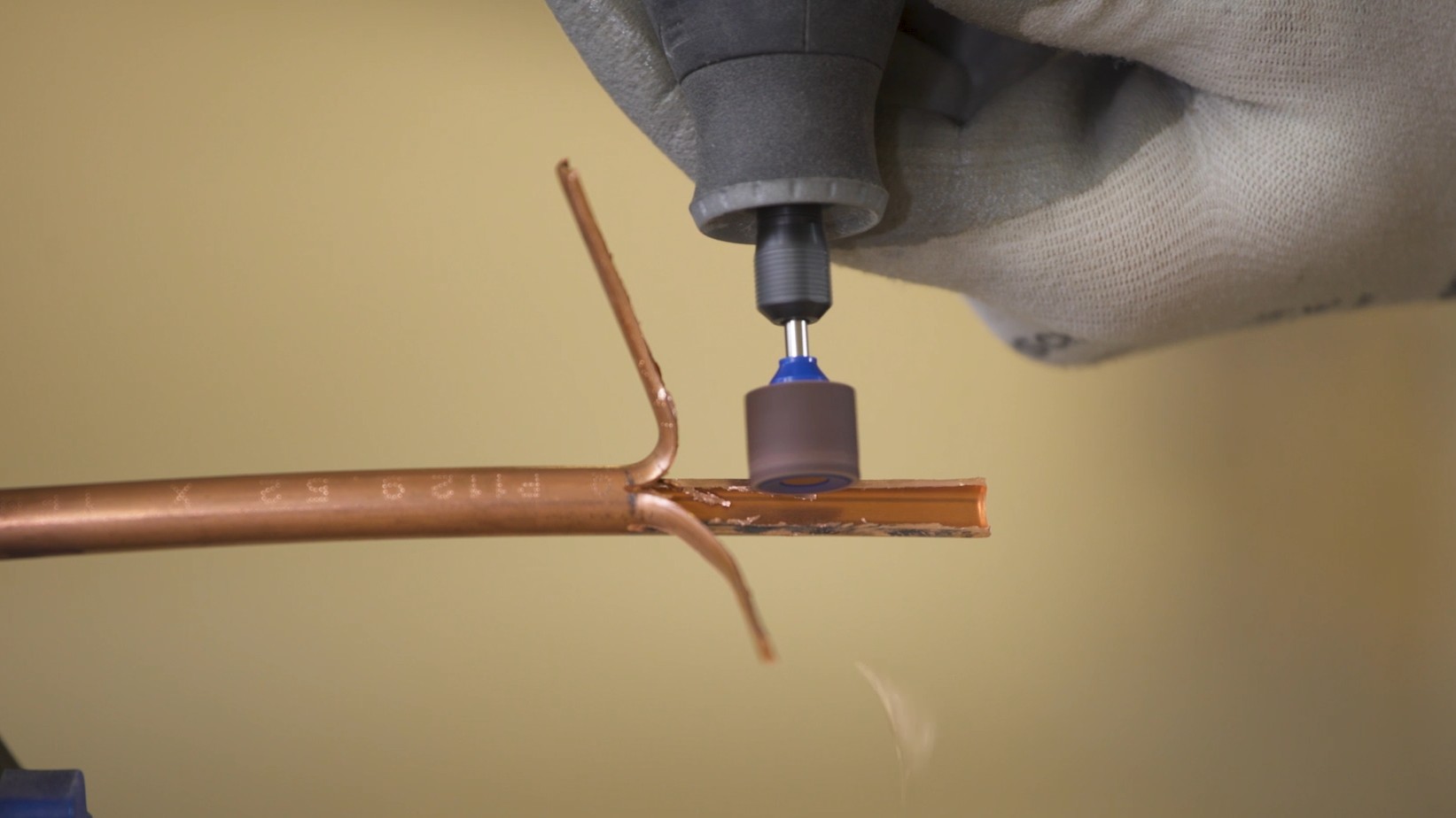 DREMEL® EZ SpeedClic: mandril y bandas de lija