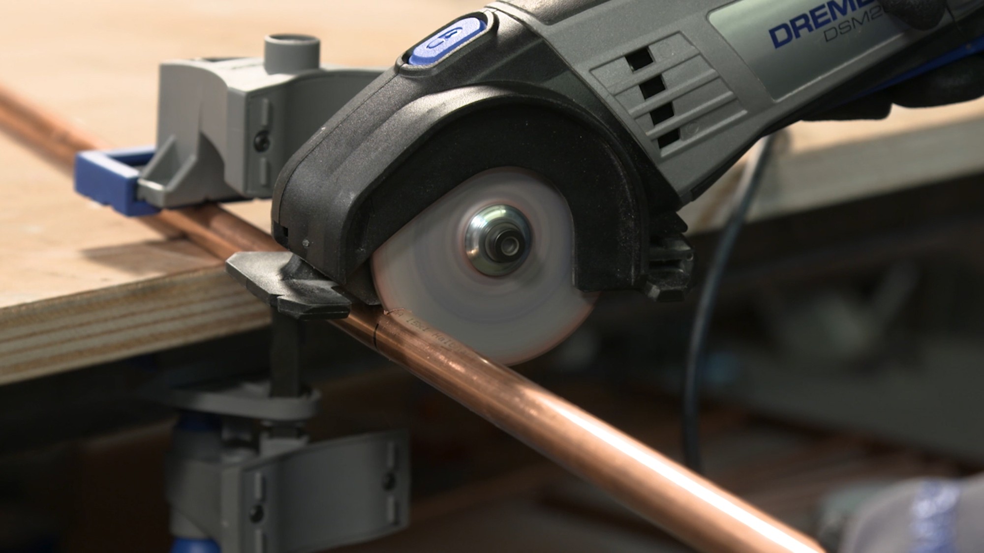 Disco de corte para metal y plástico DREMEL® DSM20